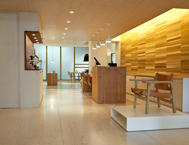 Mjolk Store Canada 2