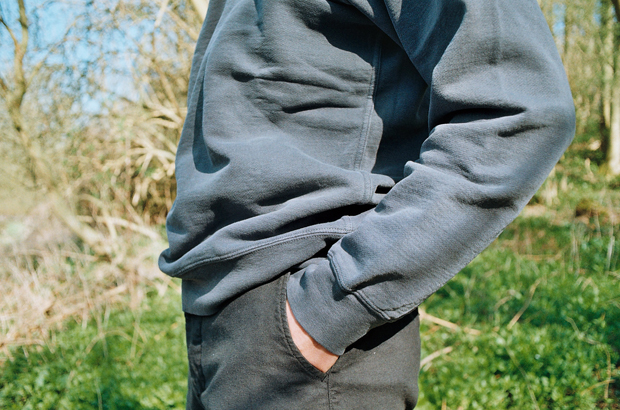Cotton-Cashmere Sweatshirt in Ink Pigment and Japanese Twill Smart Chino Trouser in Ink