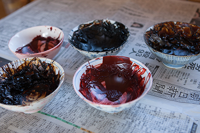 In Minako's area she applies the lacquer and finished to the woodwork. Here are the different types of urushi she applies to the surface of the objects.