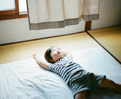 Haru and Mina by Japanese Photographer Hideaki Hamada