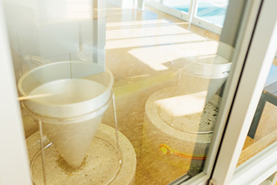 Here is the area where the tea leaves can be sorted and sieved.